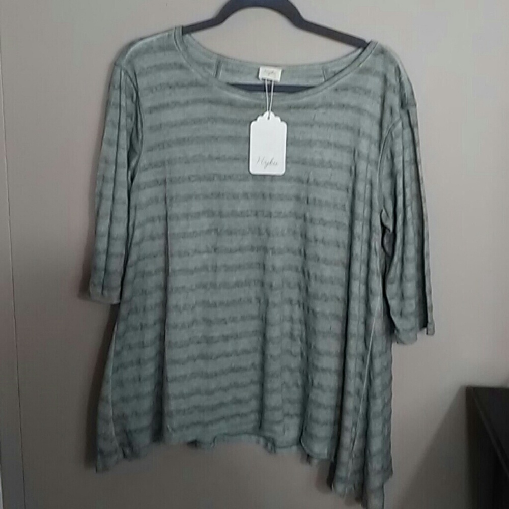 Hyku High Low Tee